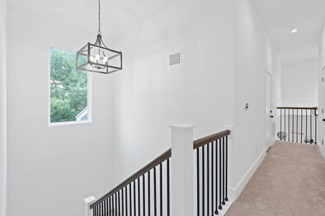 103 Mills XING, Bastrop, TX 78602