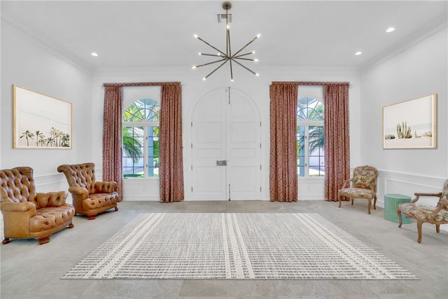 1916 Ocean Drive, Vero Beach, FL 32963