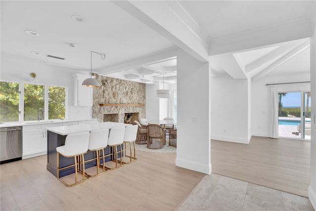 1916 Ocean Drive, Vero Beach, FL 32963