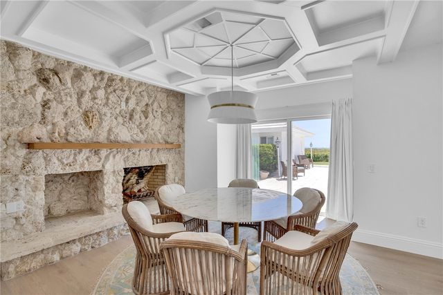 1916 Ocean Drive, Vero Beach, FL 32963