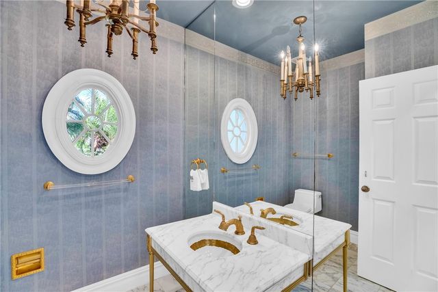 1916 Ocean Drive, Vero Beach, FL 32963