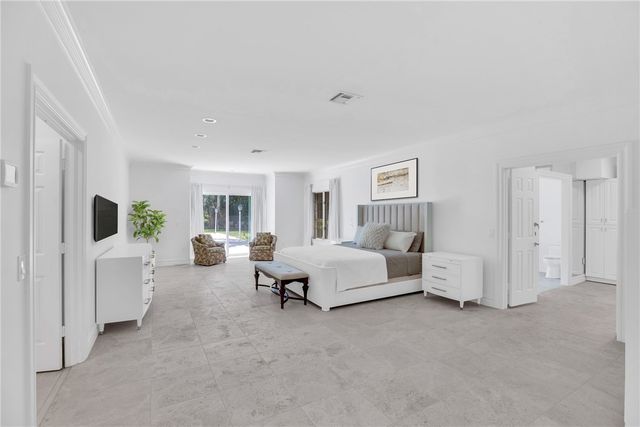 1916 Ocean Drive, Vero Beach, FL 32963