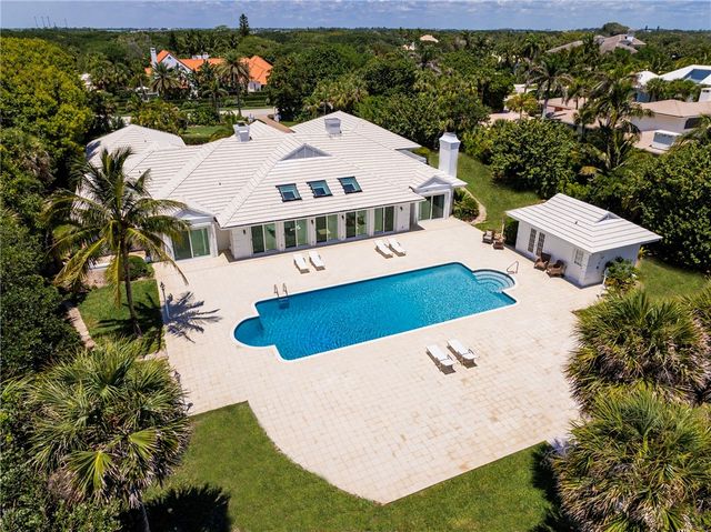 1916 Ocean Drive, Vero Beach, FL 32963