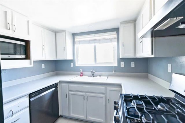 16465 Green Tree Boulevard 58, Victorville, CA 92395