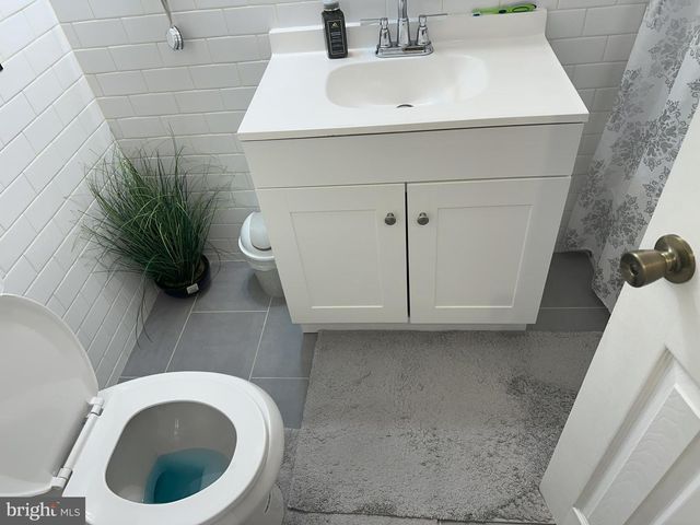 7525 CALVERT ST, Philadelphia, PA 19152