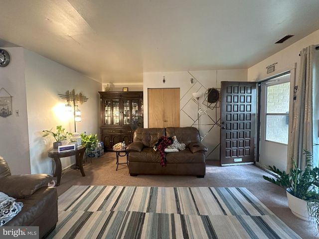 7525 CALVERT ST, Philadelphia, PA 19152