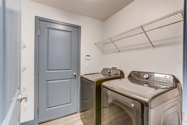 1078 E PIERCE AVENUE, Orlando, FL 32809