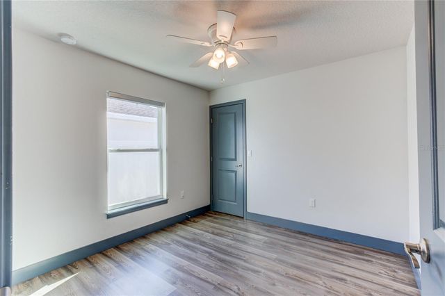 1078 E PIERCE AVENUE, Orlando, FL 32809