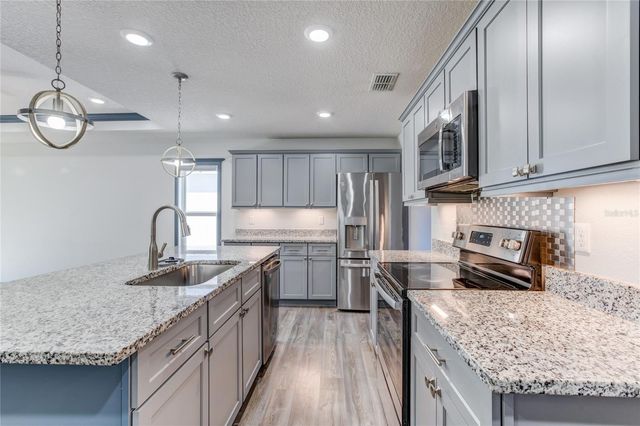 1078 E PIERCE AVENUE, Orlando, FL 32809