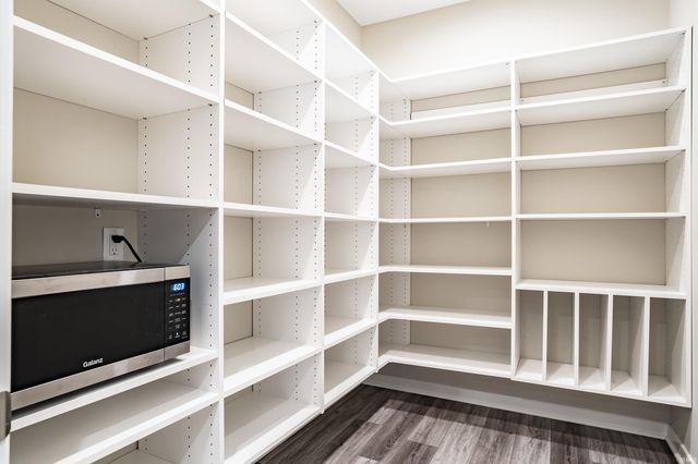 14379 Whisper Rock Boulevard, Fort Wayne, IN 46845