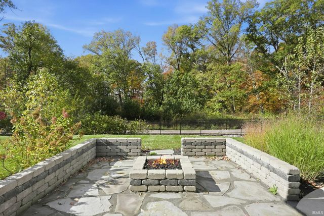 14379 Whisper Rock Boulevard, Fort Wayne, IN 46845