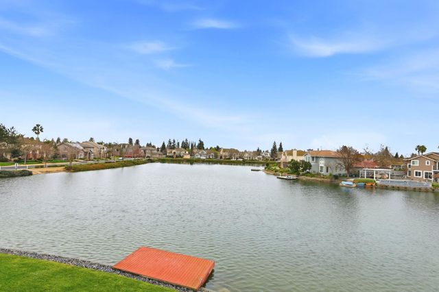 3604 Agneta Ct, Elk Grove, CA 95758