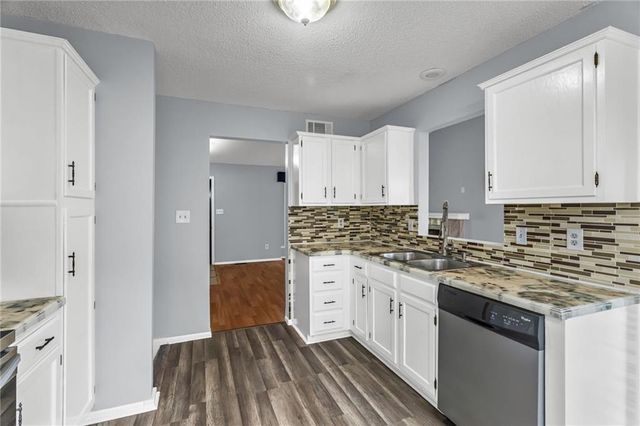 12736 W 108th Street, Overland Park, KS 66210