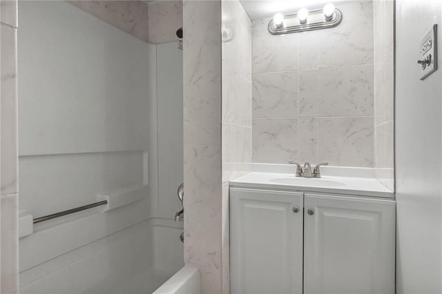12736 W 108th Street, Overland Park, KS 66210