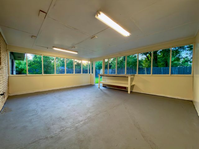 212 Fairlane Dr, Gray, LA 70359