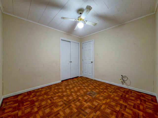 212 Fairlane Dr, Gray, LA 70359
