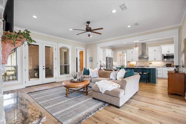 112 Ryder Cup Trail, Hideaway, TX 75771