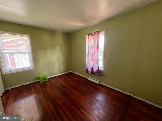 8804 MCHENRY LN, Lanham, MD 20706
