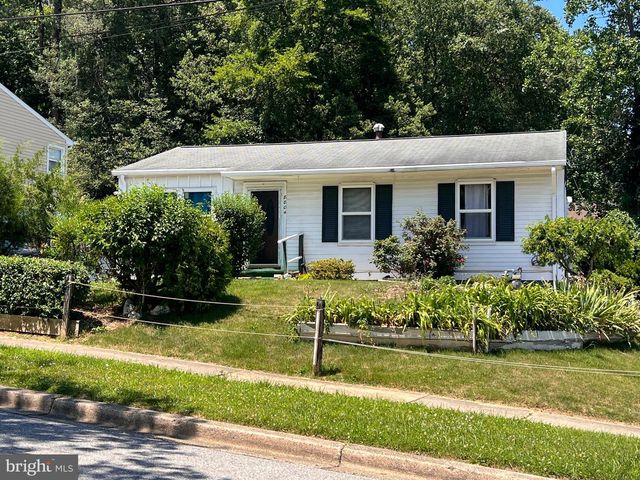 8804 MCHENRY LN, Lanham, MD 20706