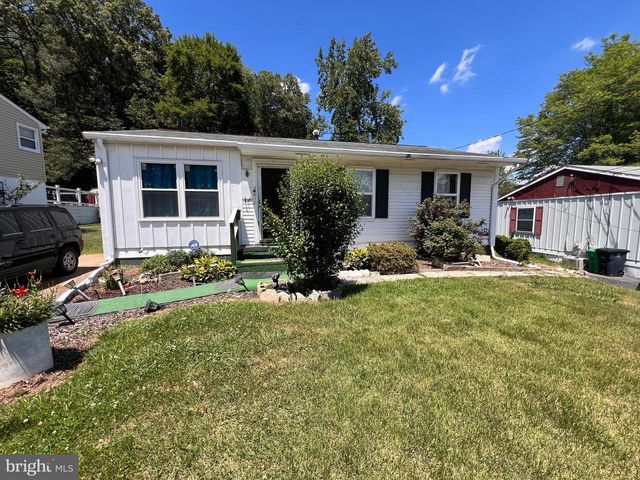 8804 MCHENRY LN, Lanham, MD 20706