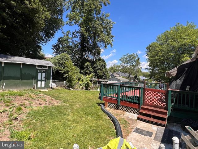 8804 MCHENRY LN, Lanham, MD 20706
