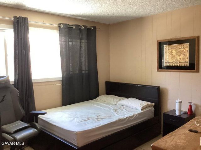 44014 Fern Avenue, Lancaster, CA 93534