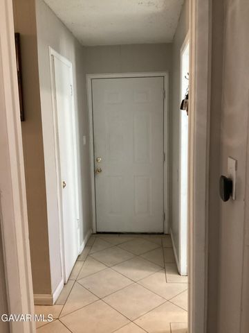 44014 Fern Avenue, Lancaster, CA 93534
