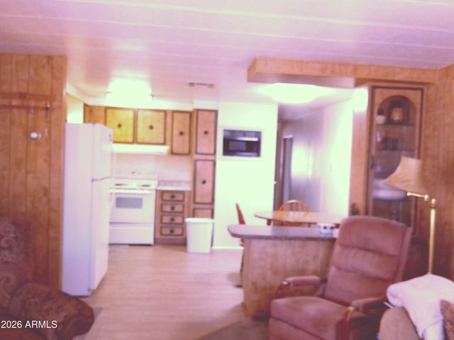 800 W APACHE Trail 142, Apache Junction, AZ 85120