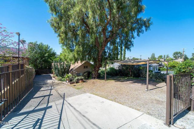 8950 Oswego Street, Sunland, CA 91040