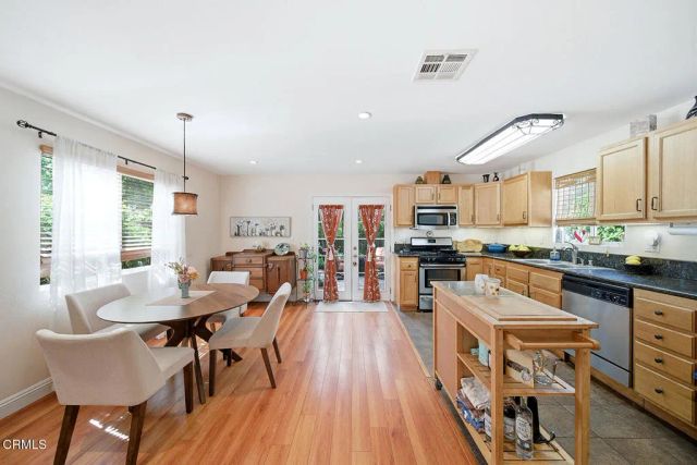 8950 Oswego Street, Sunland, CA 91040