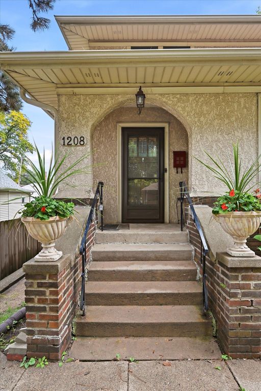 1208 Palace Avenue, Saint Paul, MN 55105 — photo 2
