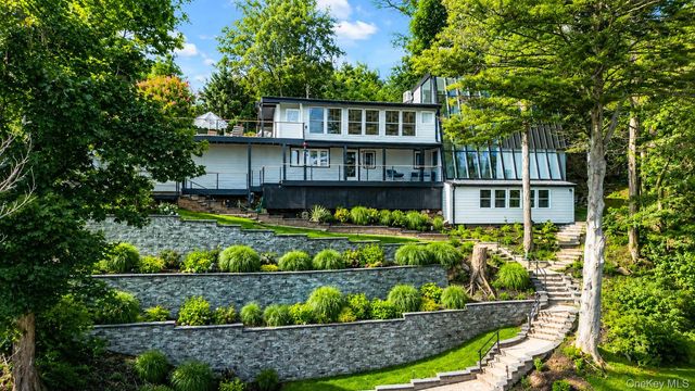 26 Argyle Drive, Northport, NY 11768