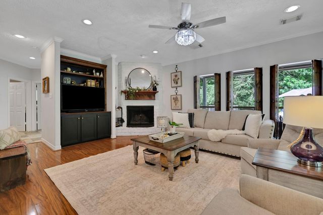 991 Kings Way, Coldspring, TX 77331