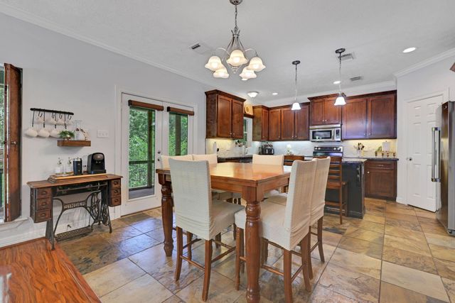 991 Kings Way, Coldspring, TX 77331