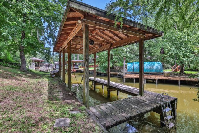 991 Kings Way, Coldspring, TX 77331