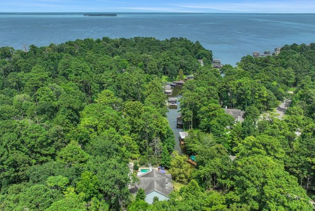 991 Kings Way, Coldspring, TX 77331