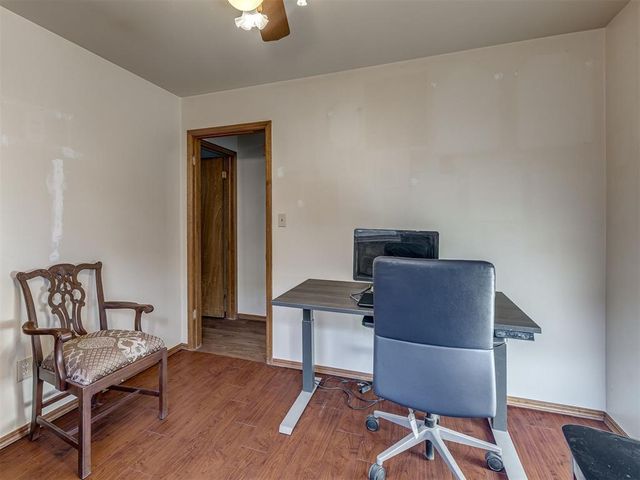 3652 Sunvalley Drive, Midwest City, OK 73110