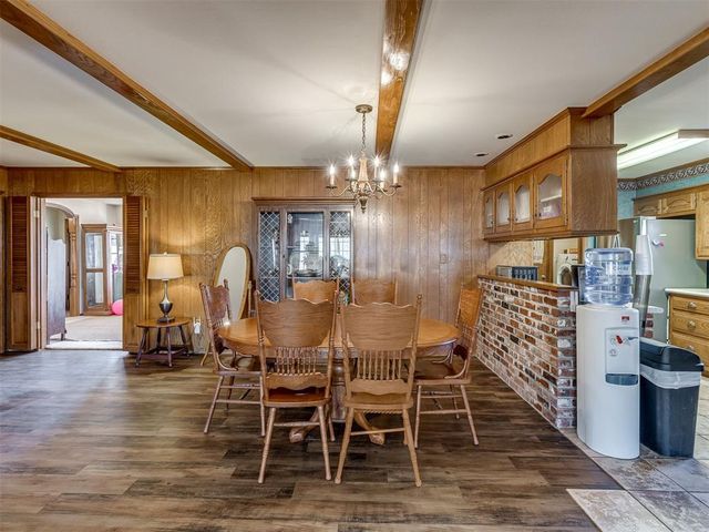 3652 Sunvalley Drive, Midwest City, OK 73110