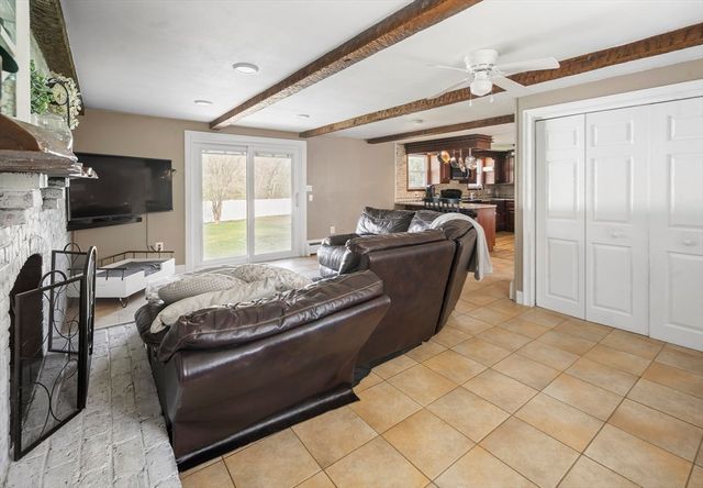 118 North St, Grafton, MA 01519
