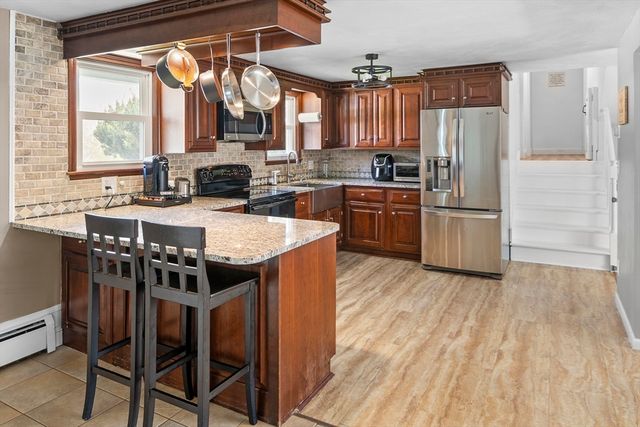 118 North St, Grafton, MA 01519