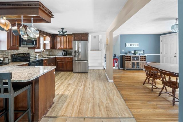 118 North St, Grafton, MA 01519