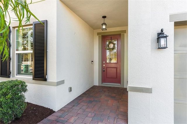 111 Sandcrest Circle, Sebastian, FL 32958