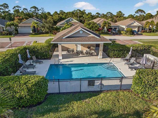 111 Sandcrest Circle, Sebastian, FL 32958