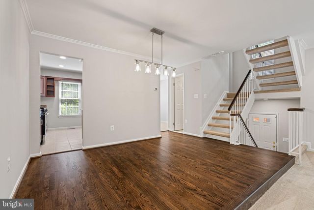 7867 WINTERCRESS LN, Springfield, VA 22152