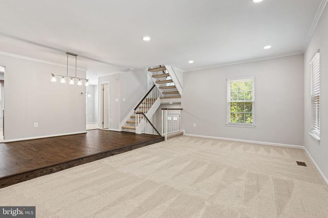 7867 WINTERCRESS LN, Springfield, VA 22152