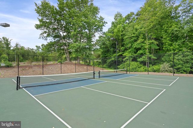 7867 WINTERCRESS LN, Springfield, VA 22152
