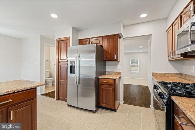 7867 WINTERCRESS LN, Springfield, VA 22152