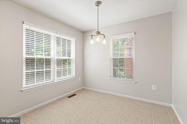 7867 WINTERCRESS LN, Springfield, VA 22152