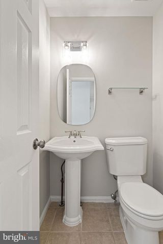 7867 WINTERCRESS LN, Springfield, VA 22152