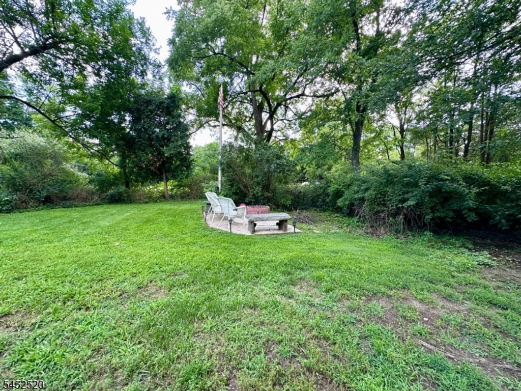 15 Warren Hagstrom Blvd, Wanaque Boro, NJ 07465 — photo 2